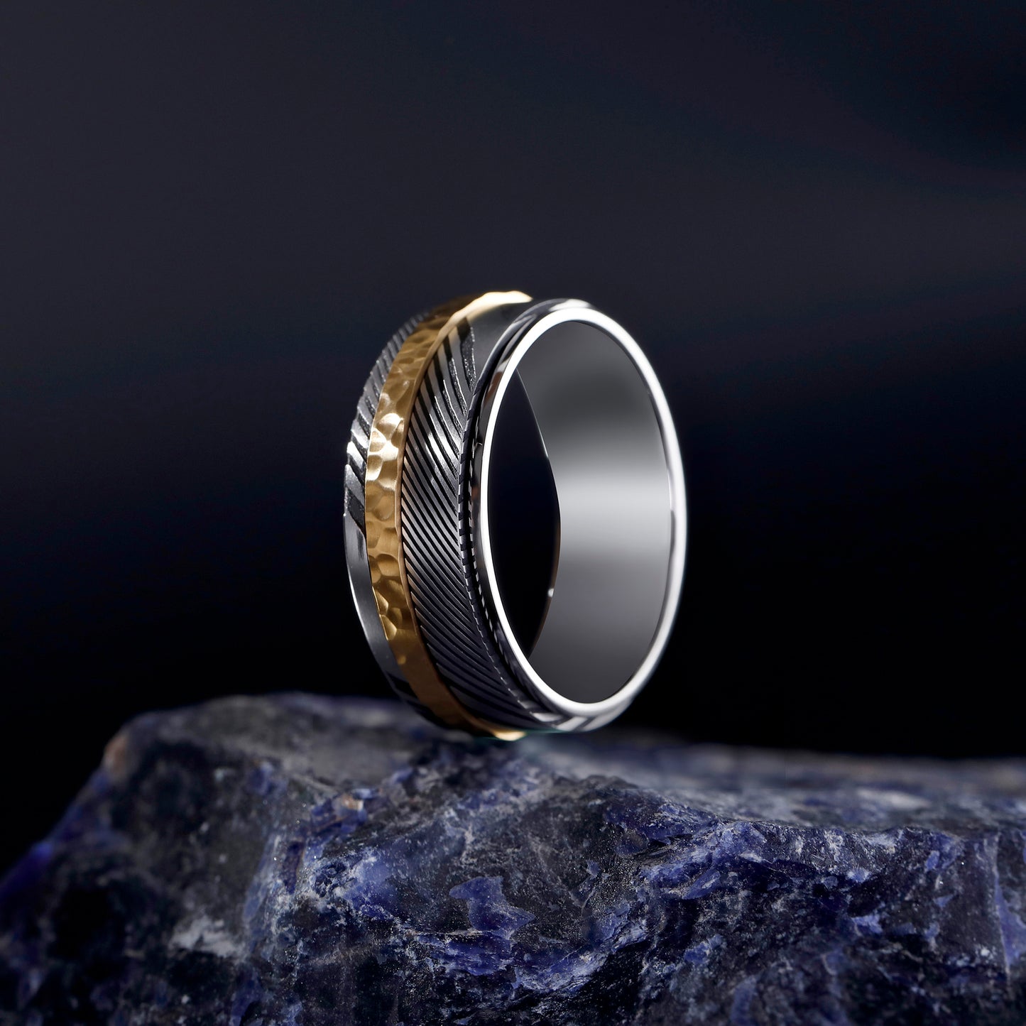Damascus Steel Ring with A Gold-plated Strip Hammered Finish 316L Stainless Steel