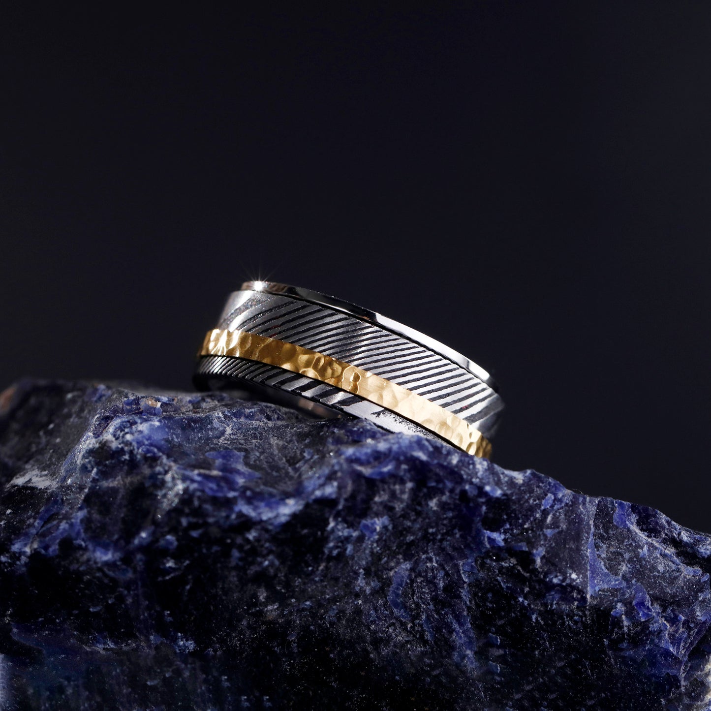 Damascus Steel Ring with A Gold-plated Strip Hammered Finish 316L Stainless Steel